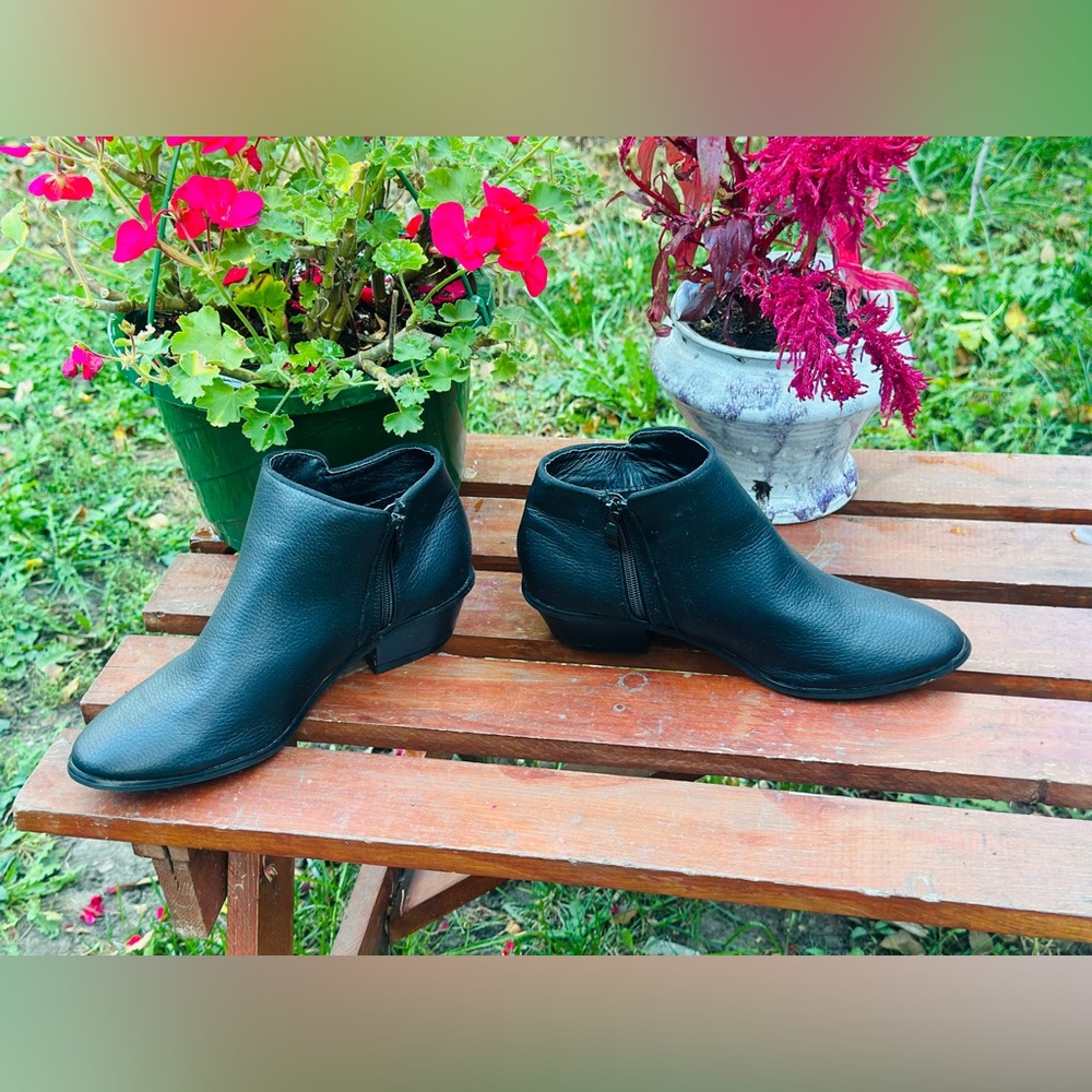 NWOB Boston Design Studios Faux Black Leather Ankle Booties Women’s 8M